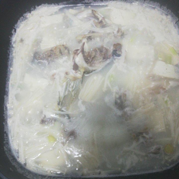 鱼头豆腐汤