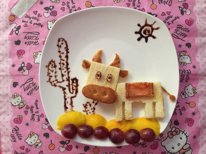 儿童创意早餐—憨厚的方块脸牛牛（北海道吐司版）的做法
