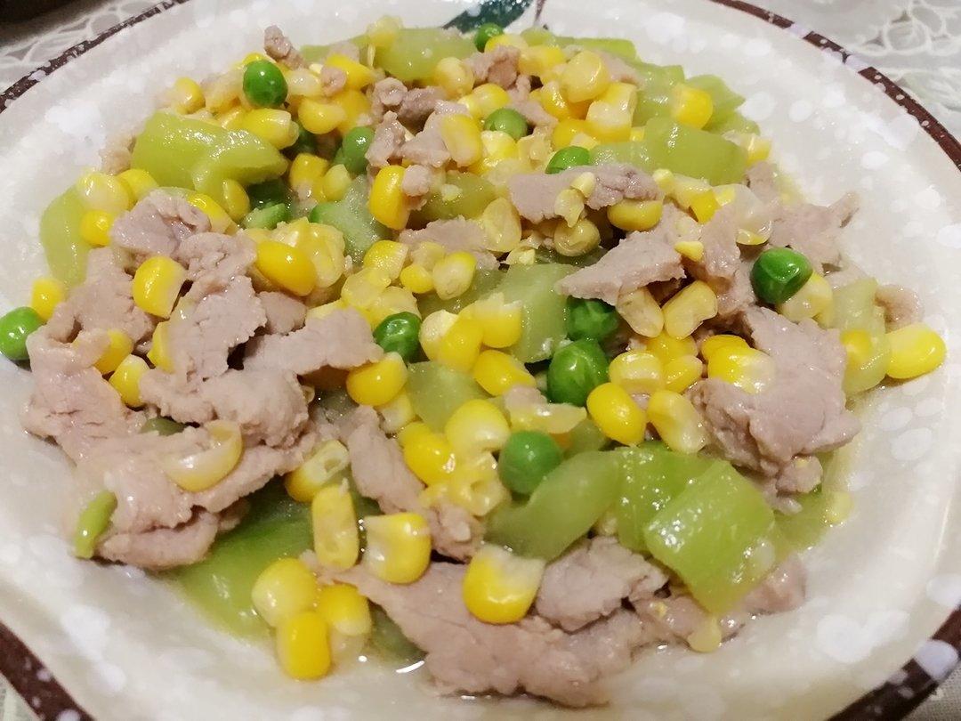 黄瓜杂菜炒肉丝