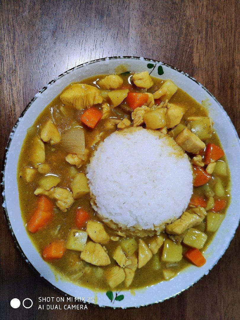 咖喱鸡肉饭