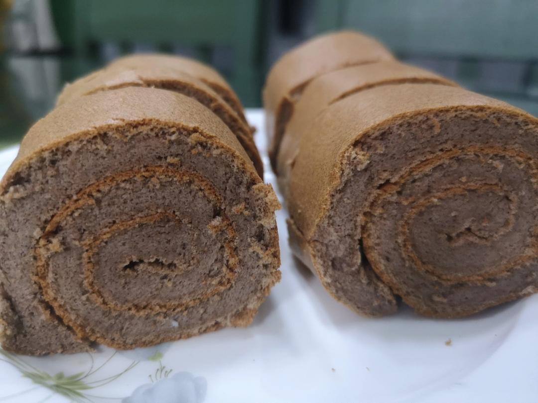 蛋糕卷这样做‼️不掉皮不开裂（小视频食谱）
