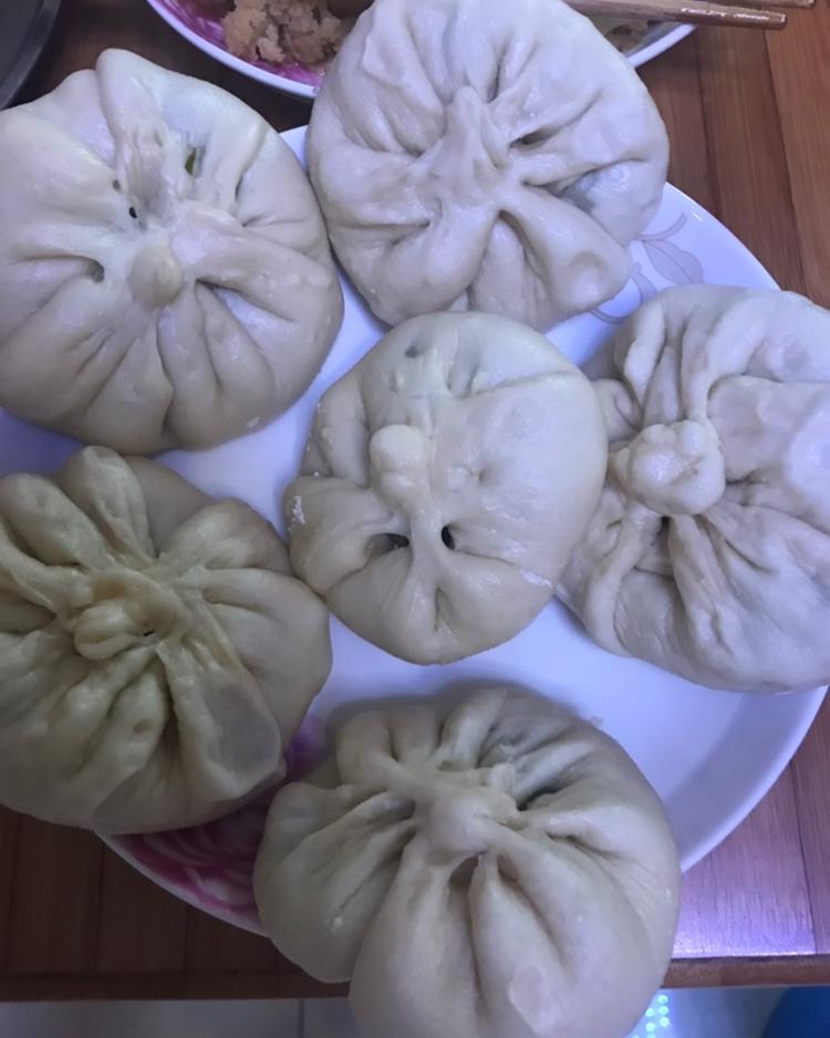 韭菜鸡蛋包子