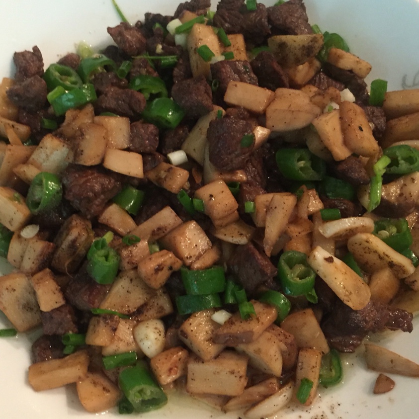 黑椒杏鲍菇牛肉粒