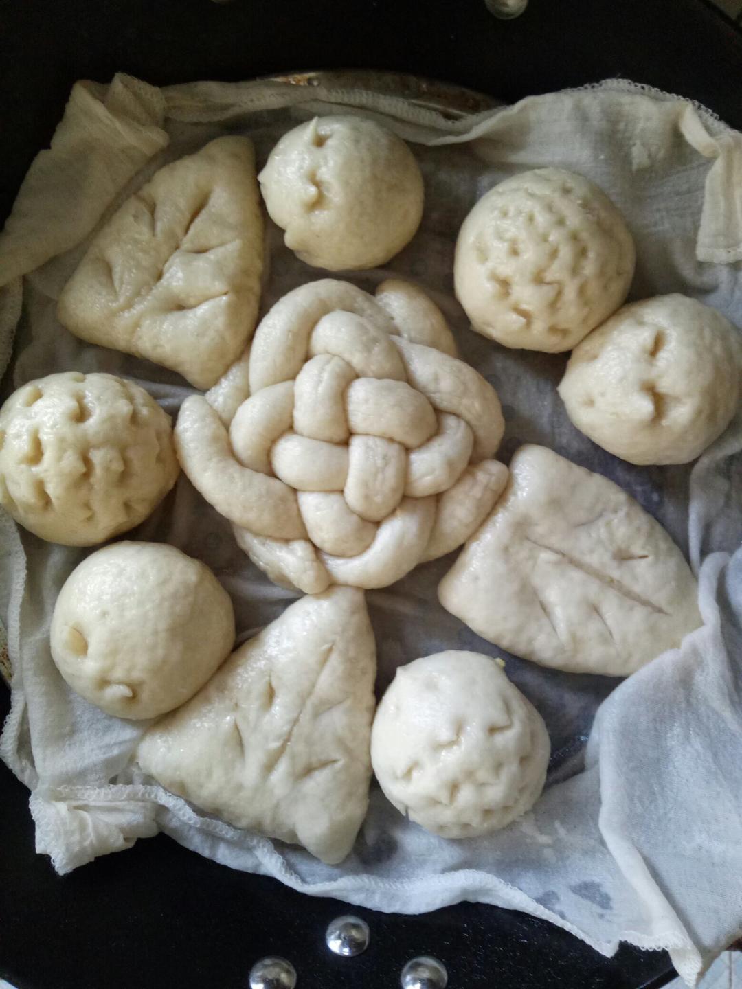 叶形奶黄包