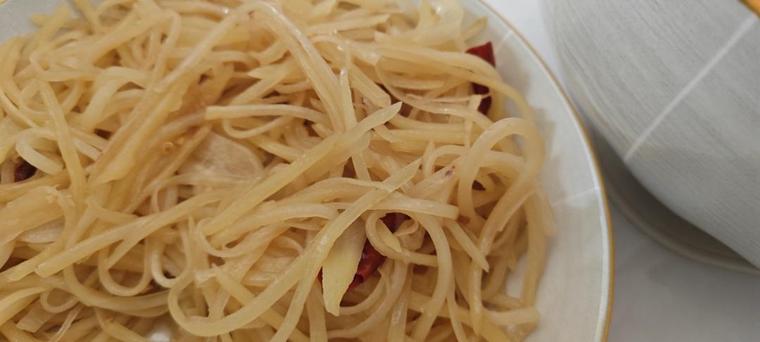 酸辣土豆丝的家常做法 超级下饭