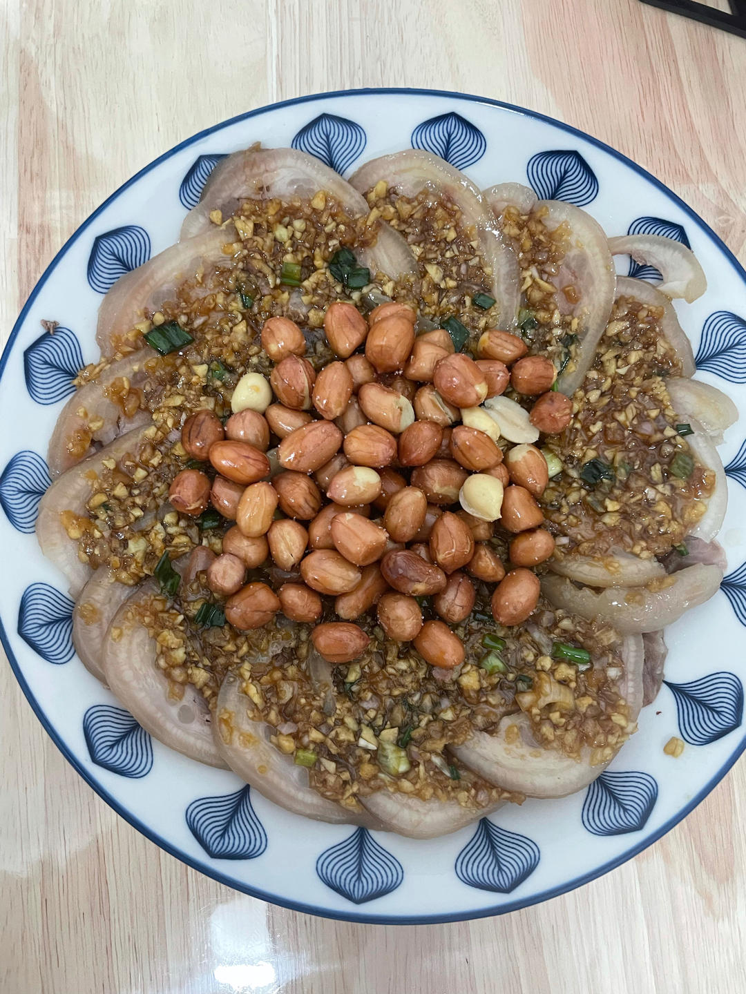 回味无穷的沙姜白切猪手