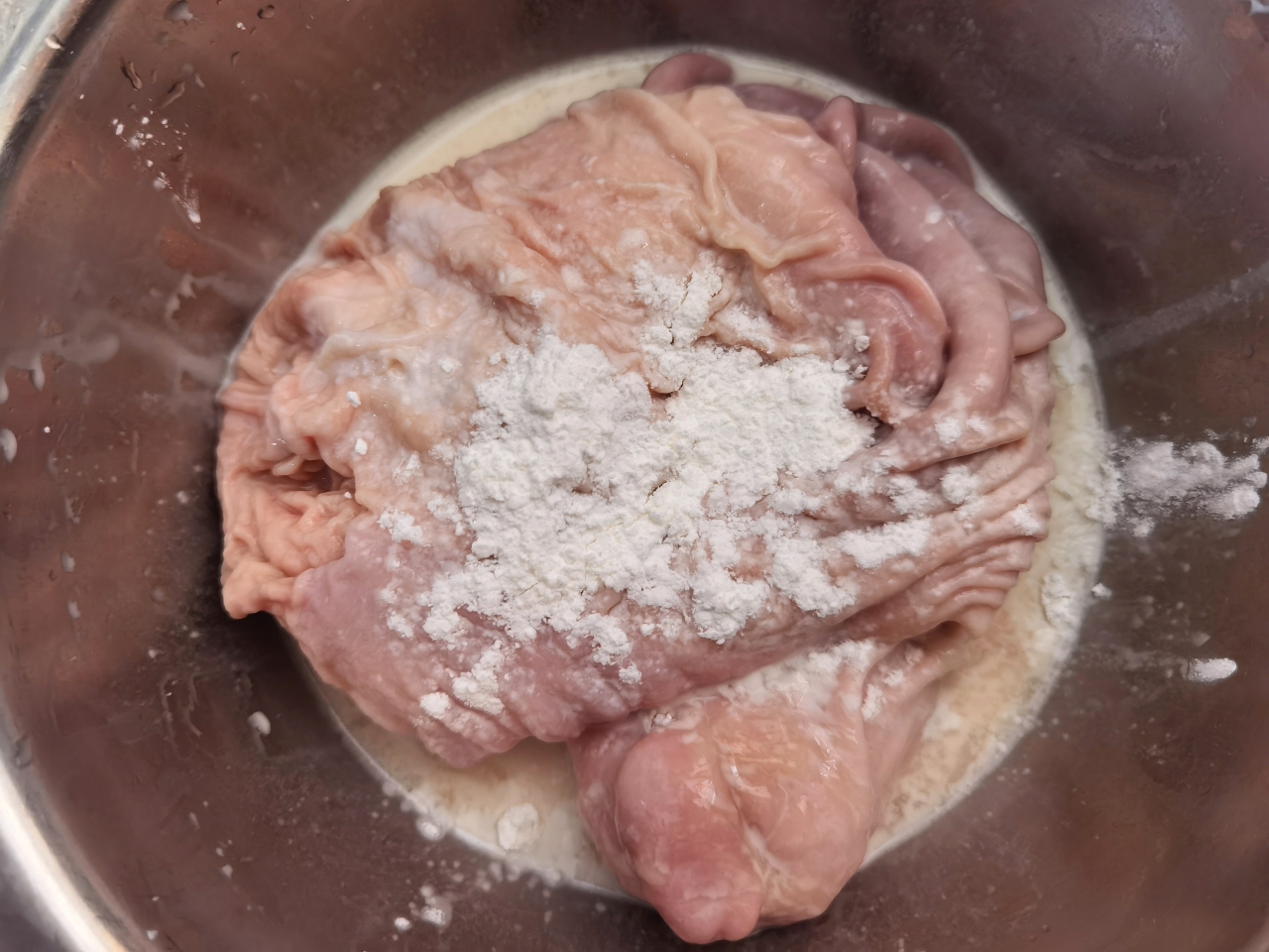 猪肚灌蛋汤🥣健脾养胃的做法 步骤1