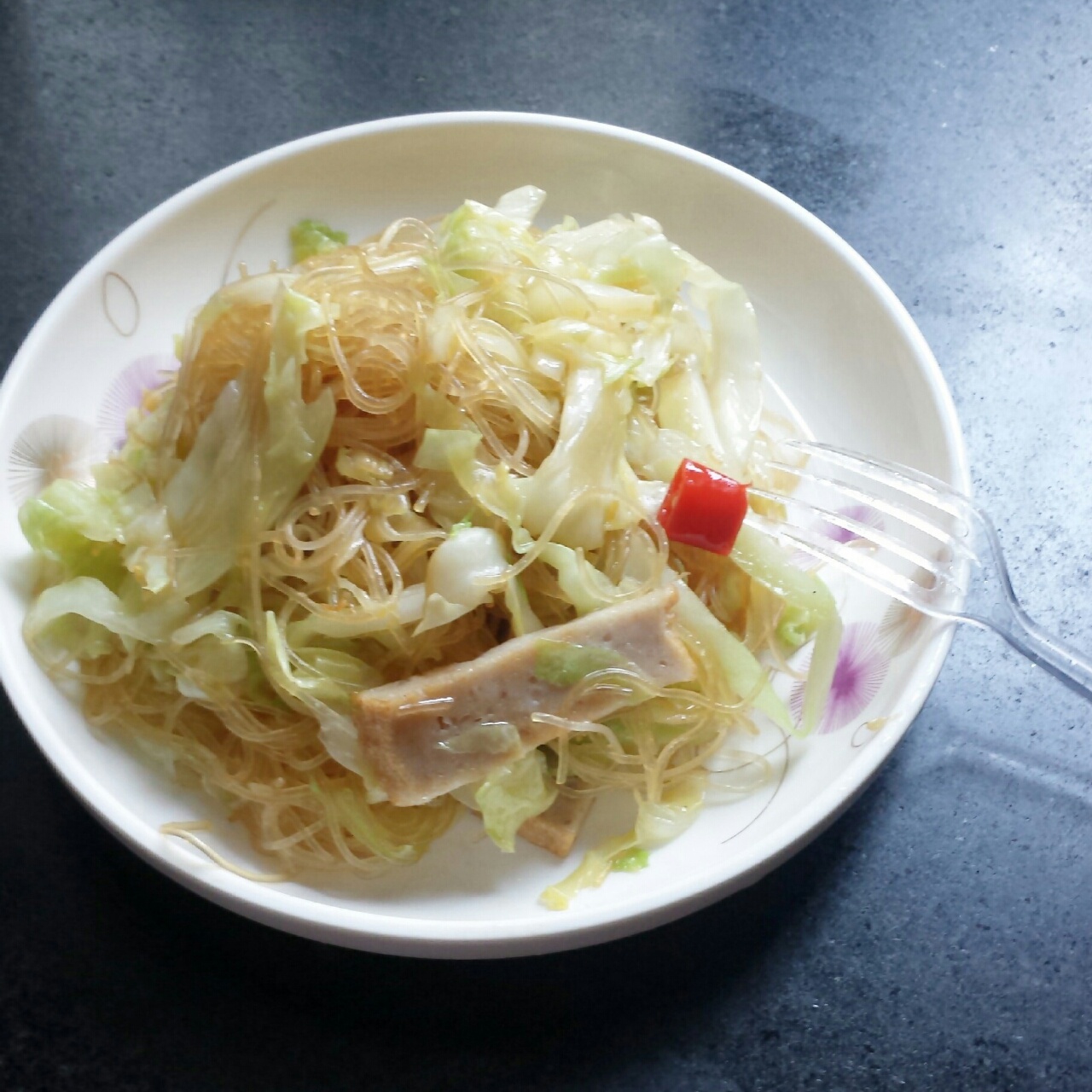 卷心菜炒粉丝 Glass noodles with Cabbage