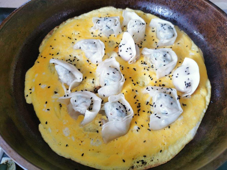 蛋抱馄饨