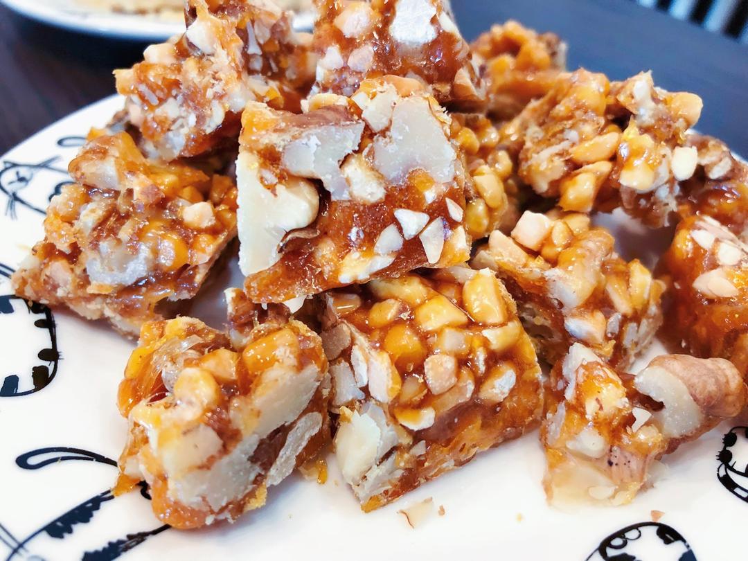 niplynn做的自制花生糖