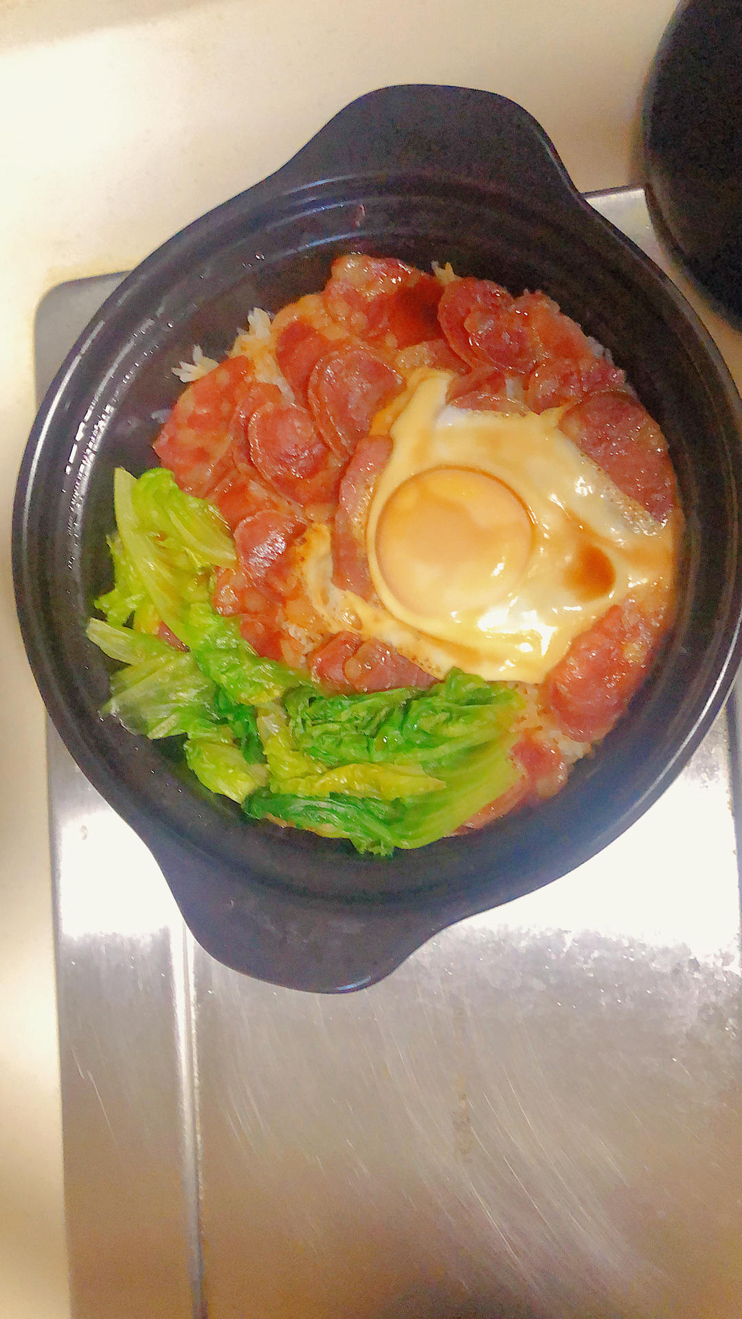 保姆级的「腊味煲仔饭2.0」加强版来了，地道老广味～