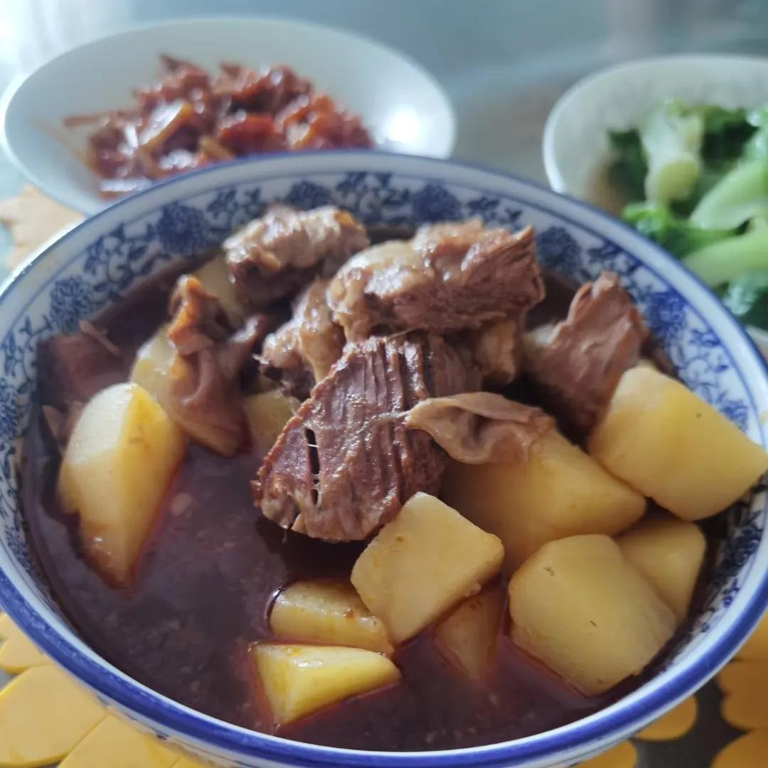 超级无敌好吃的红烧牛肉