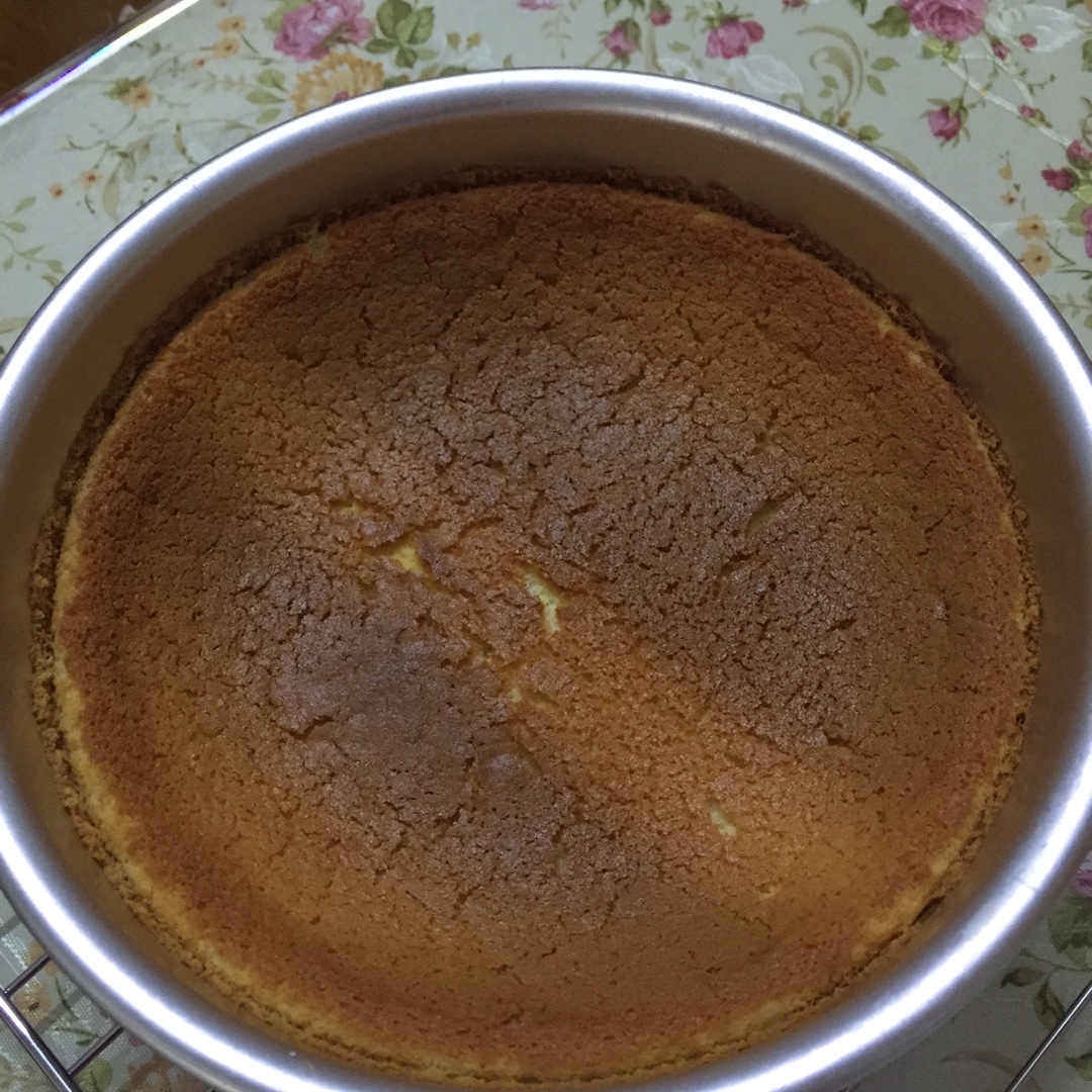 消耗淡奶油之作——淡奶油小蛋糕