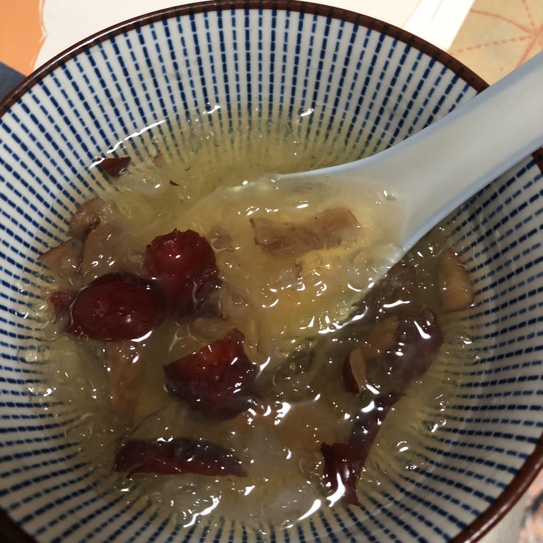 冰糖红枣炖燕窝