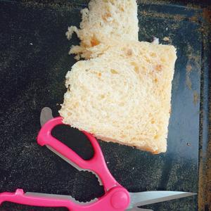 自制面包糠（烤箱版）的做法 步骤1