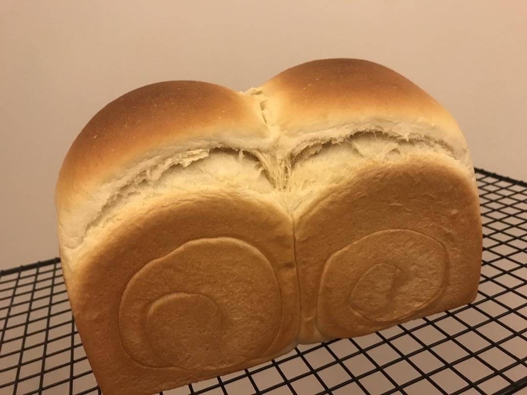 基本鲜奶吐司