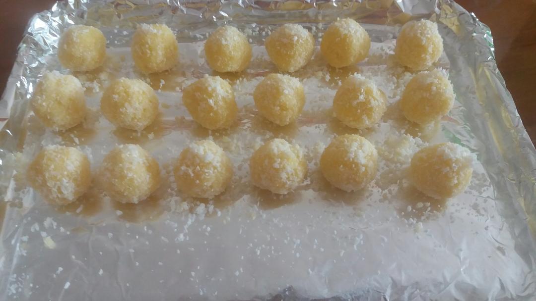 【视频】椰蓉小酥球（消耗蛋黄）童年美食