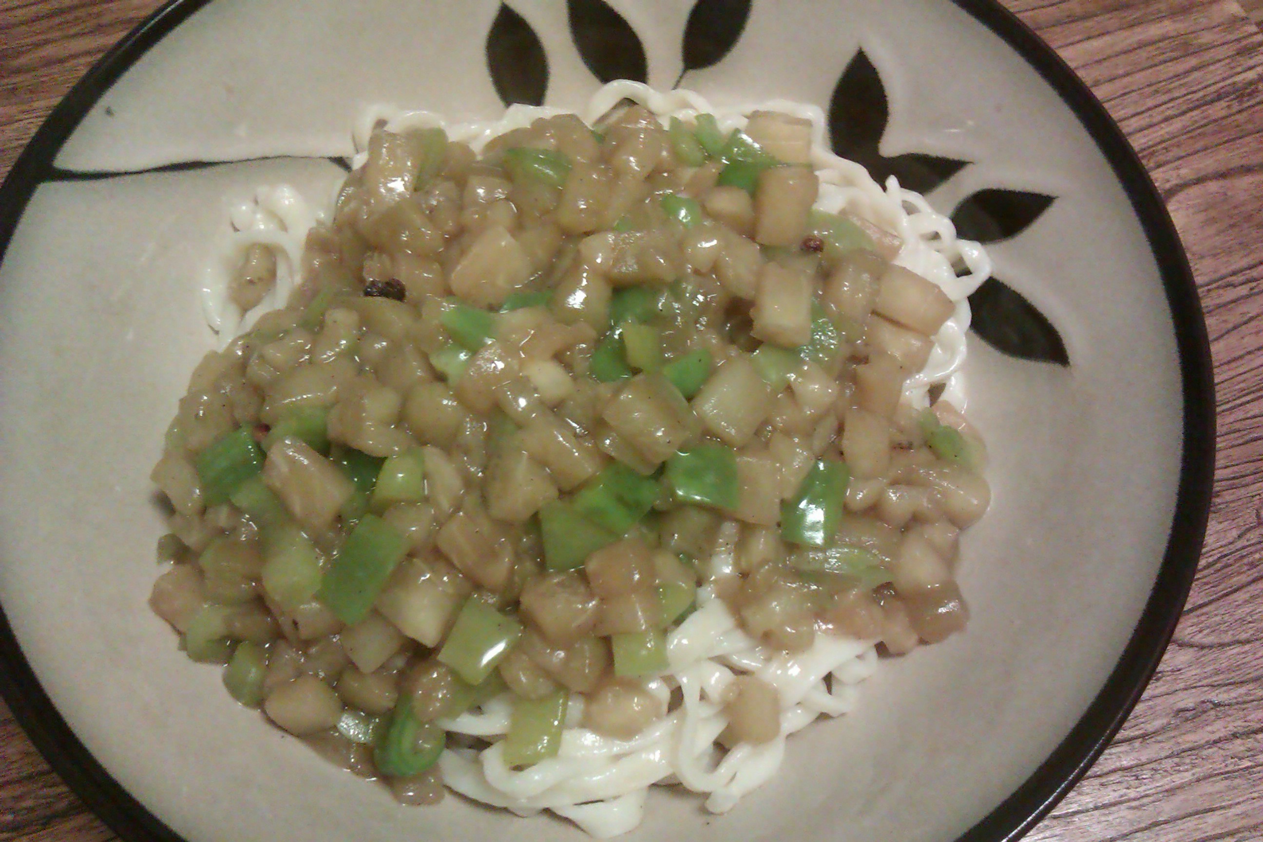 茄子青椒打卤面 ( Green Pepper and Aubergine Noodle with Thick Gravy)