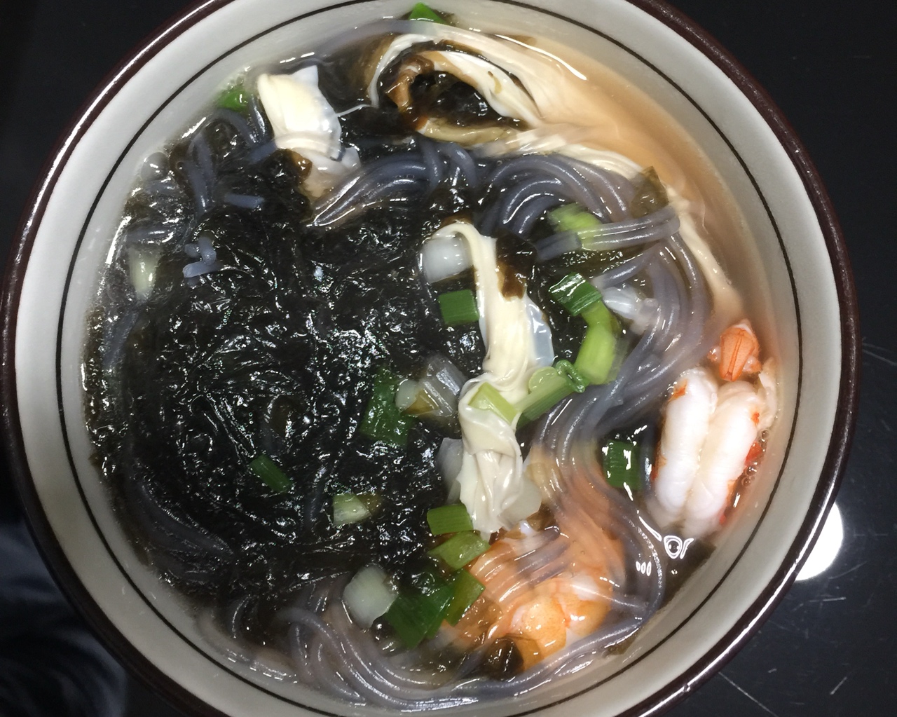 鲜虾紫菜粉丝汤