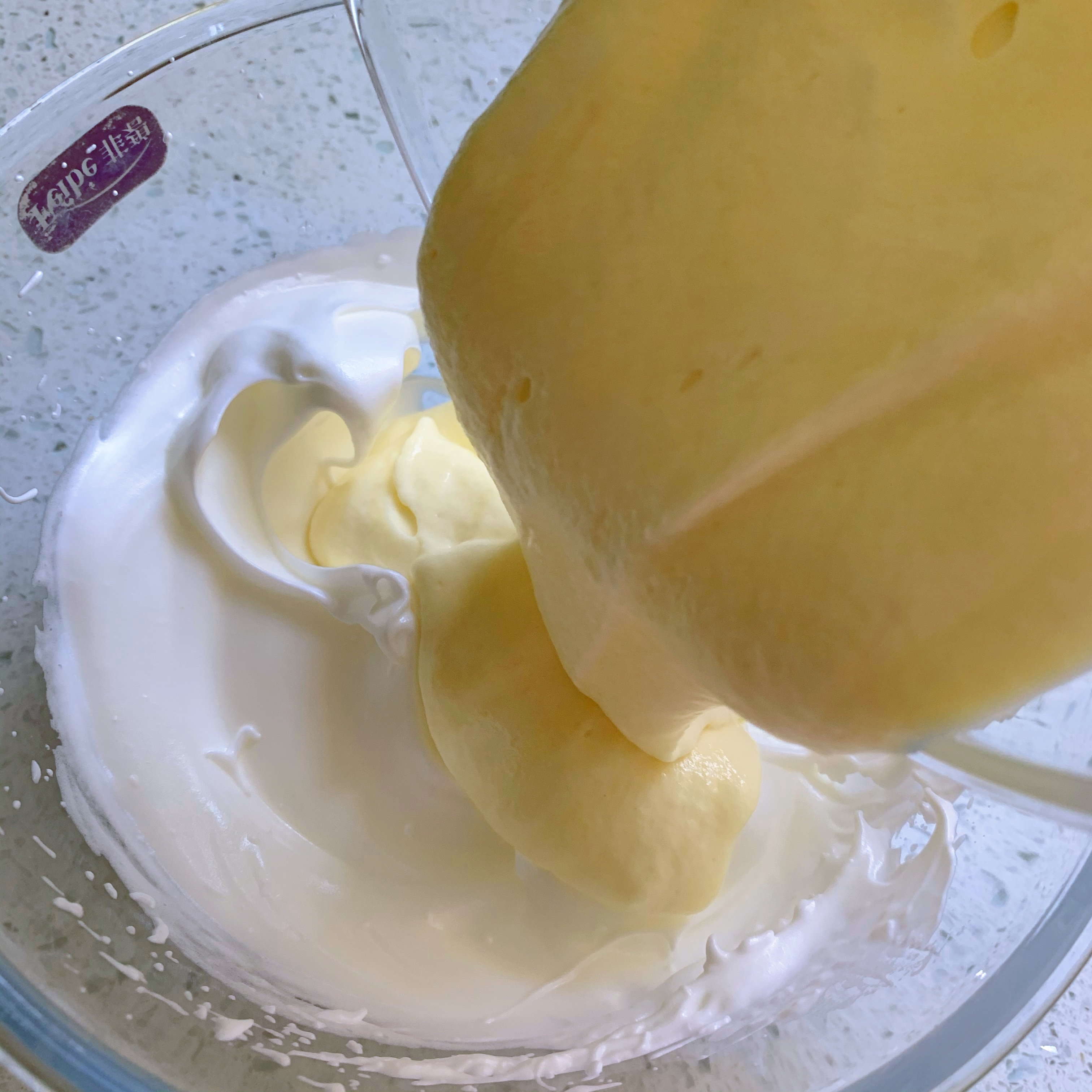 入口即化👉无油版酸奶蛋糕❗️巨好吃的做法 步骤7