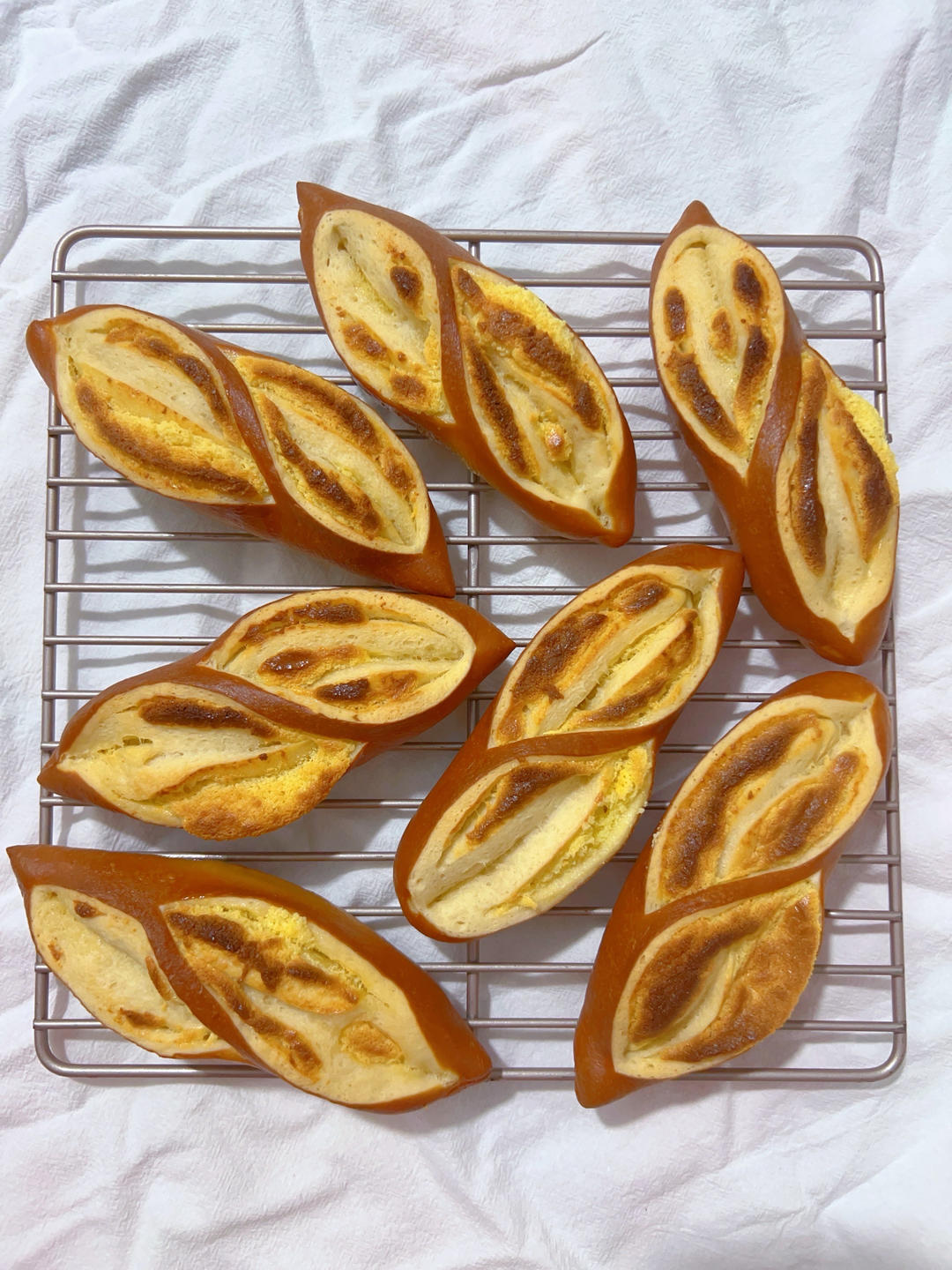 原味（抹茶）2款奶酥馅德式碱水面包｜一次搞定两种口味｜高颜值｜快手｜免手套膜｜免发酵