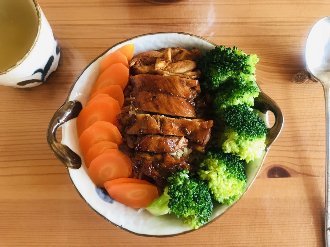 照烧鸡腿饭