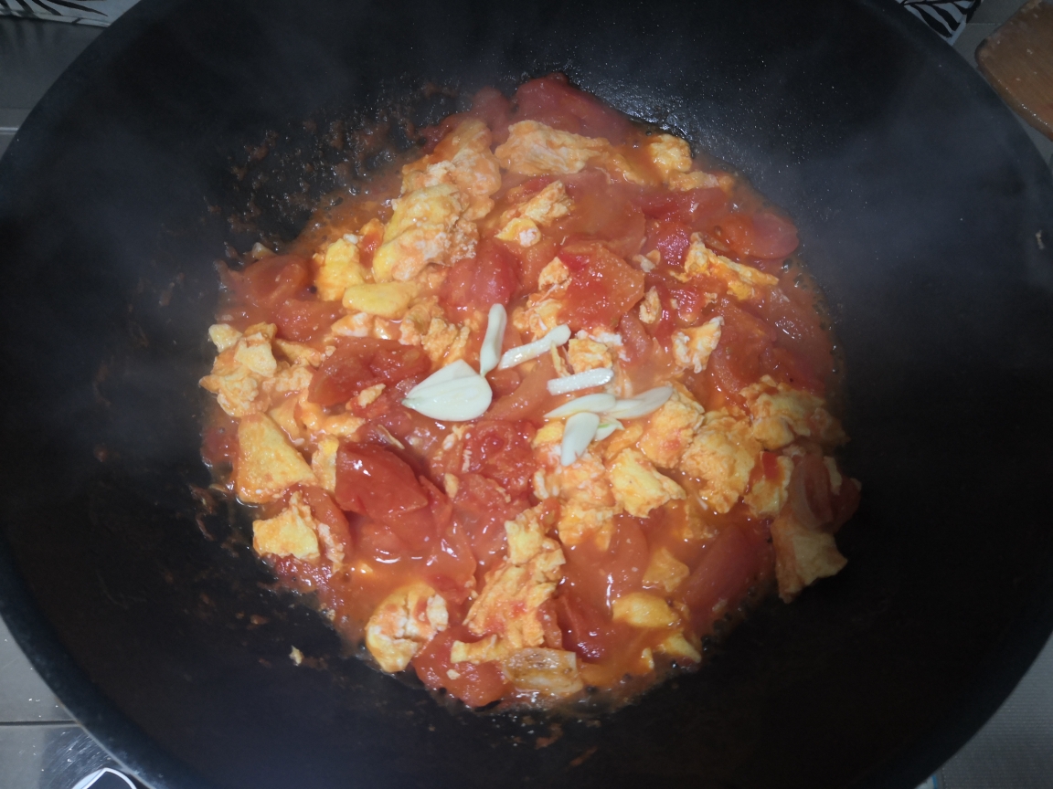 明日的盒饭—西红柿炒鸡蛋的做法 步骤6