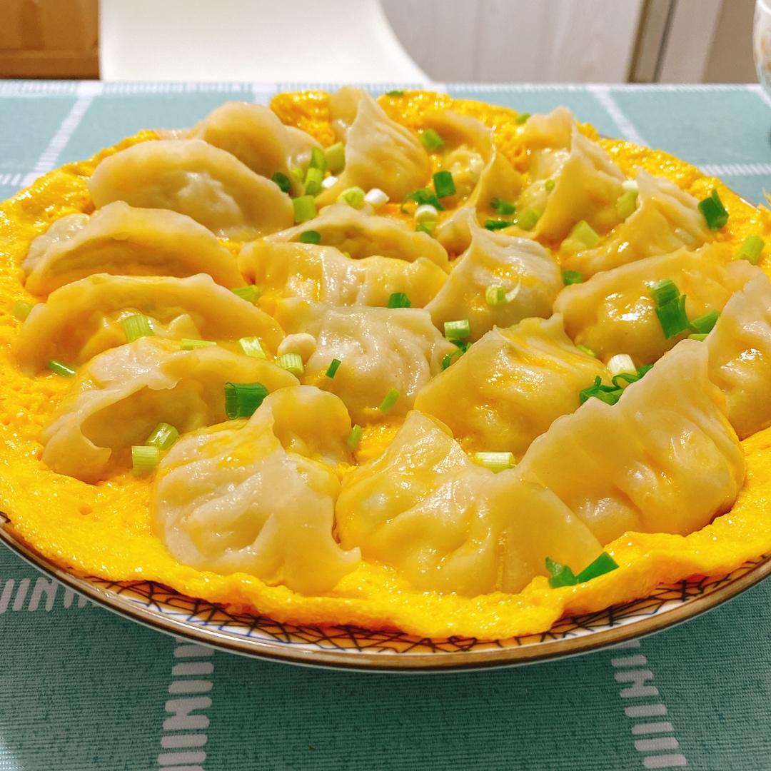 鸡蛋抱煎饺