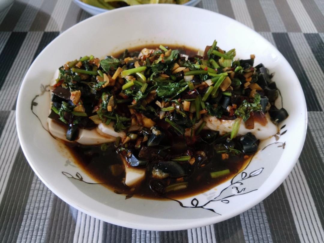 皮蛋拌豆腐（从这道菜说起，如何拌出好吃的凉拌菜）