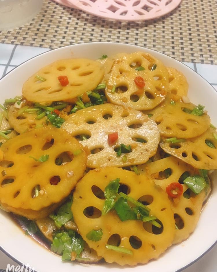 夏天开胃的凉拌藕片