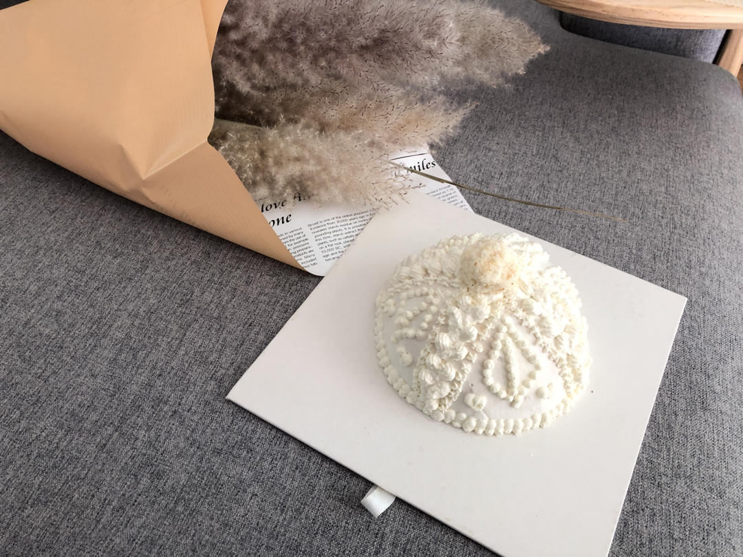 草莓奶油毛线帽蛋糕