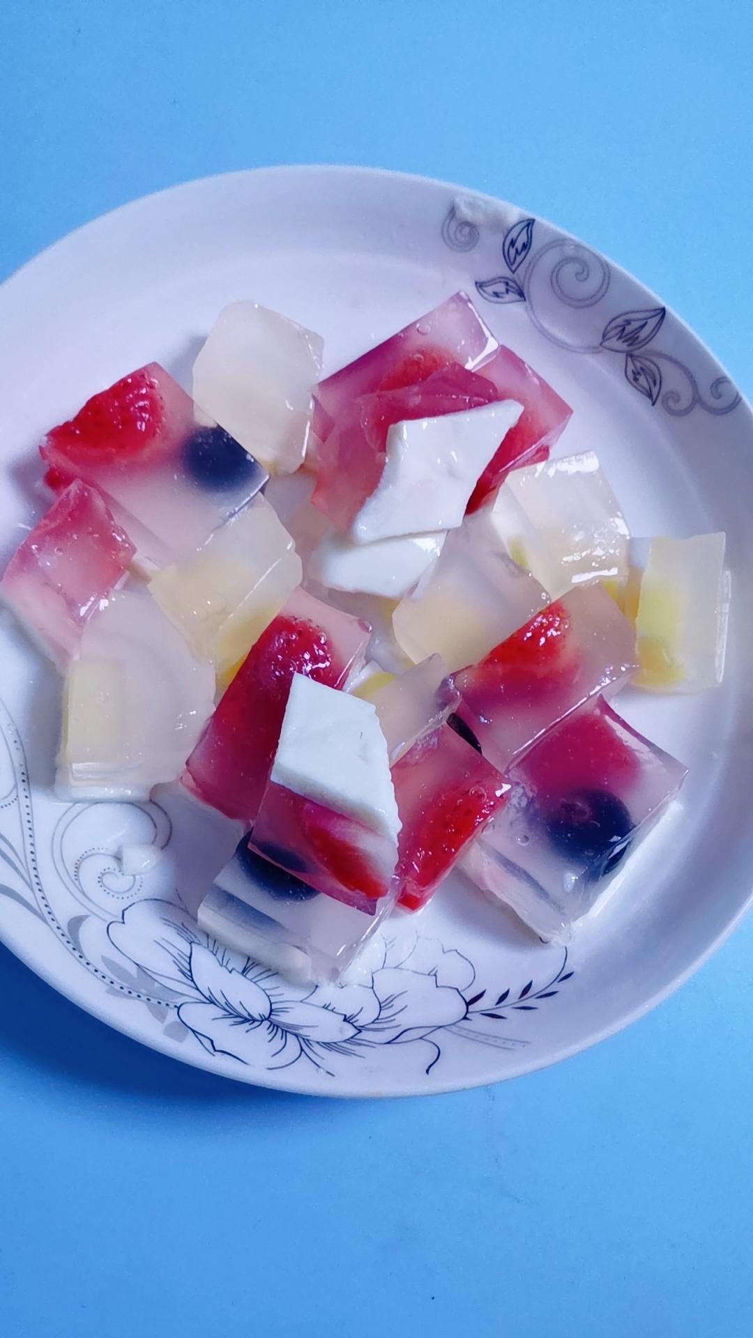 白凉粉水果冻,超简单,孩子零食不用去超市啦