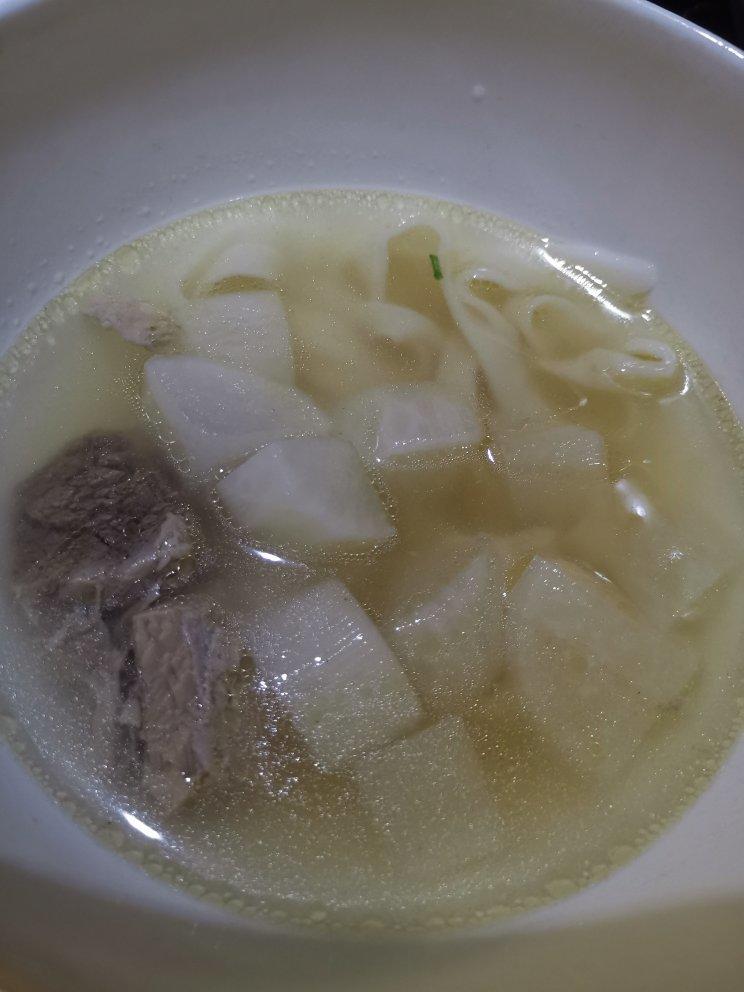 秒杀餐厅的浓郁萝卜炖牛腩(清汤)