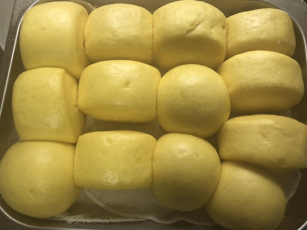 新手也可以--详解如何做出人见人爱、金黄的南瓜馒头