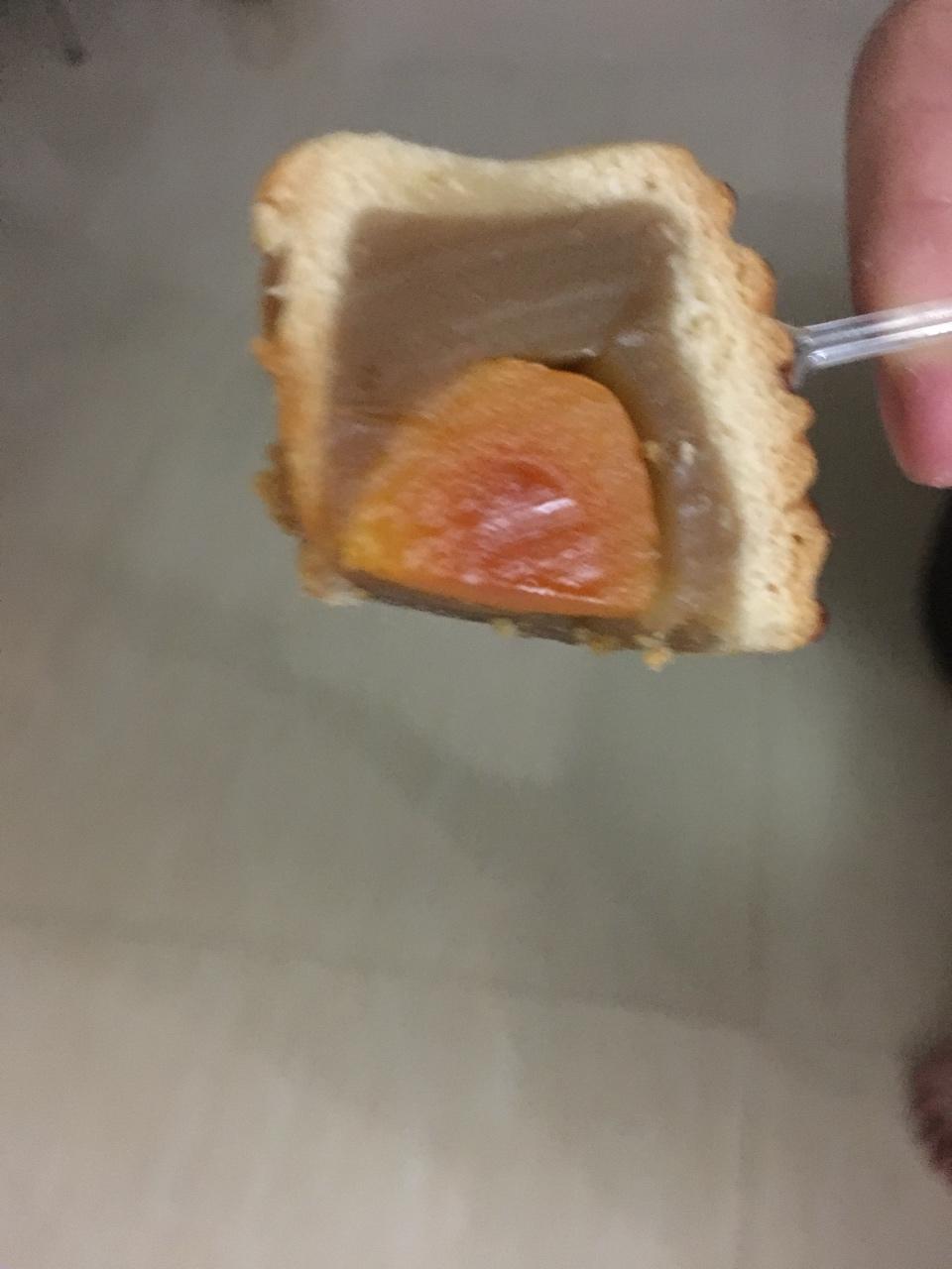 广式月饼－－蛋黄豆沙月饼