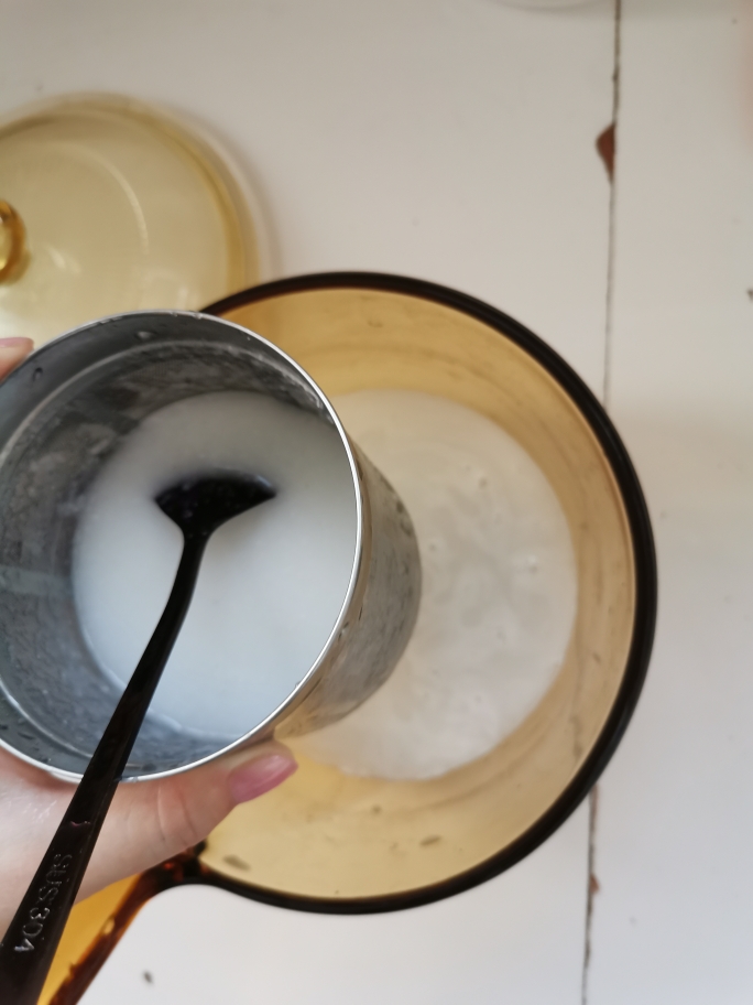 椰子冻，椰子汁的做法 步骤8