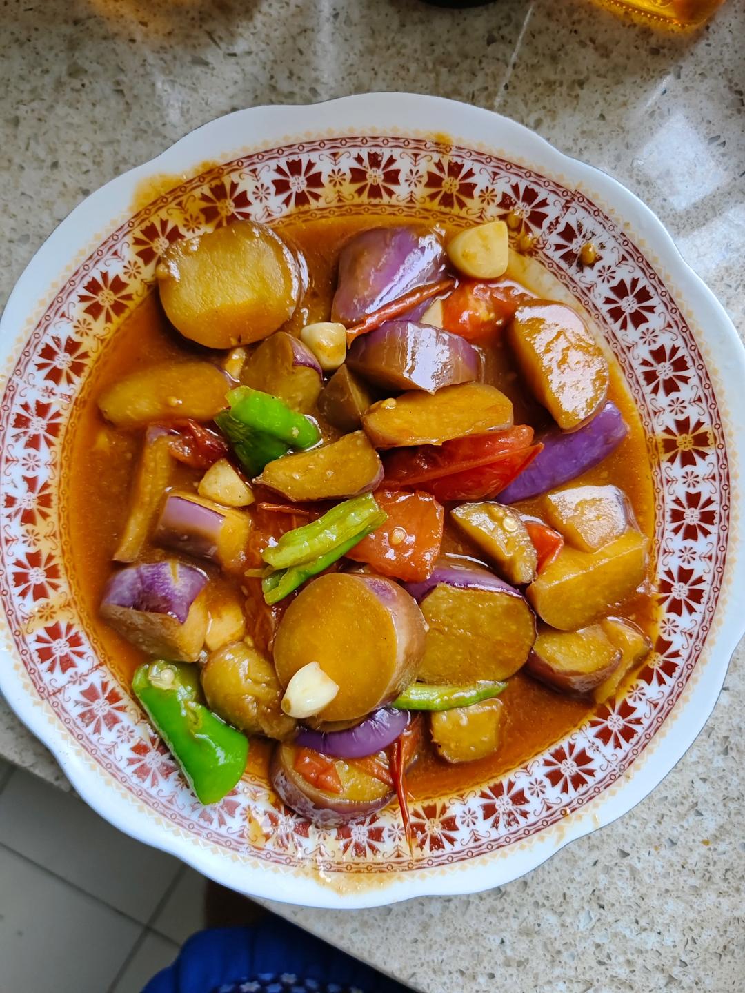 5分钟快手下饭菜#番茄炒茄子🍅番茄家族