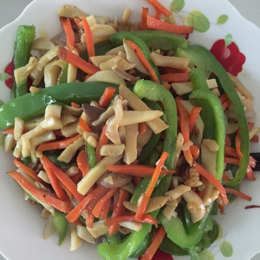 青椒素炒杏鲍菇