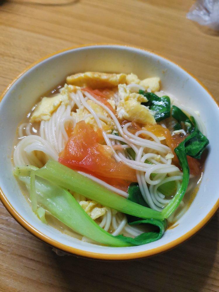 宇宙无敌好吃的西红柿鸡蛋面 三口之家的快手一餐