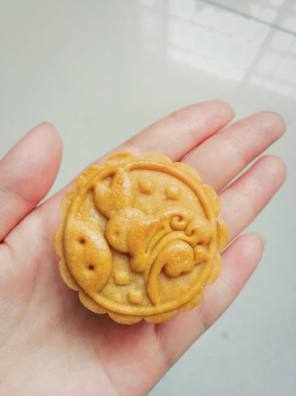 广式月饼——蛋黄莲蓉月饼