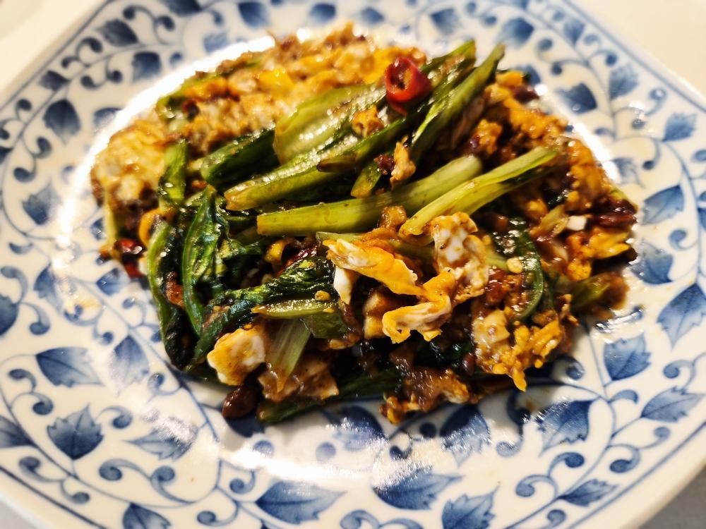 油麦菜炒鸡蛋
