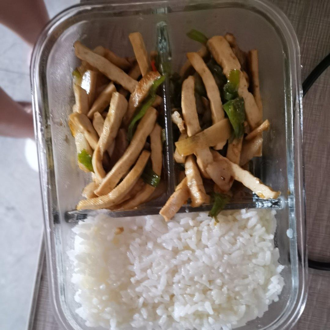 豆干炒肉丝