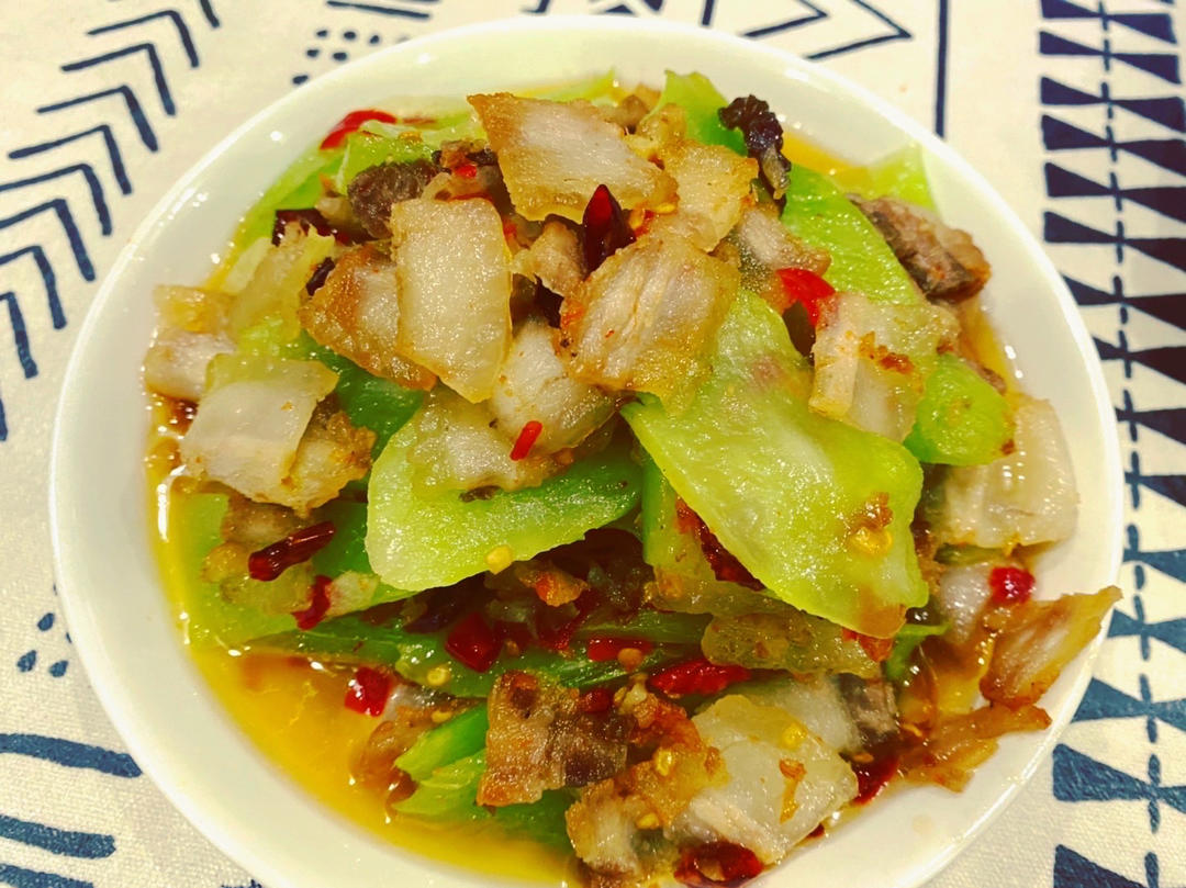 超简单的莴笋炒肉丝