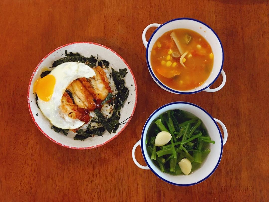 蒲烧鳗鱼饭