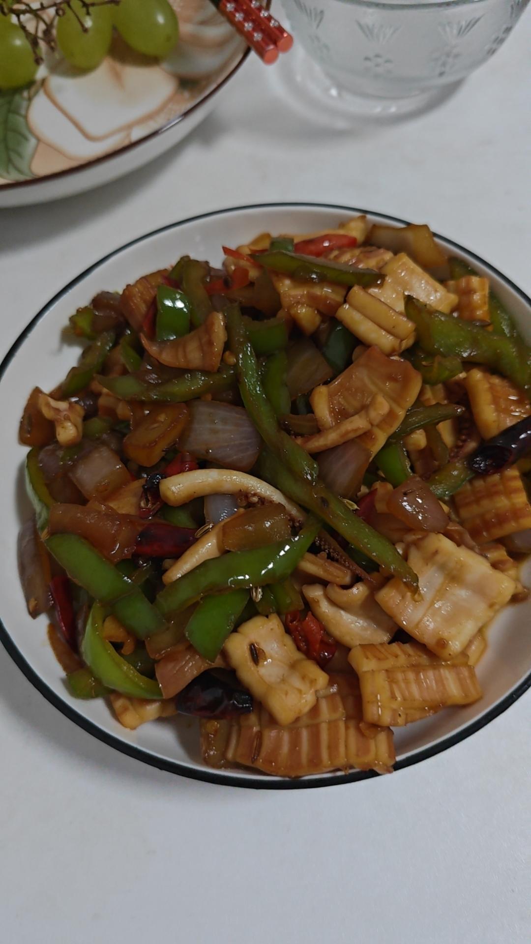 【一人吃掉整盘的美味】火爆鱿鱼