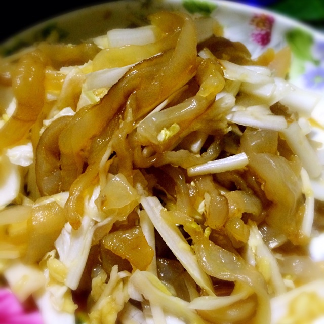 糖果果carrie做的白菜心拌海蜇皮