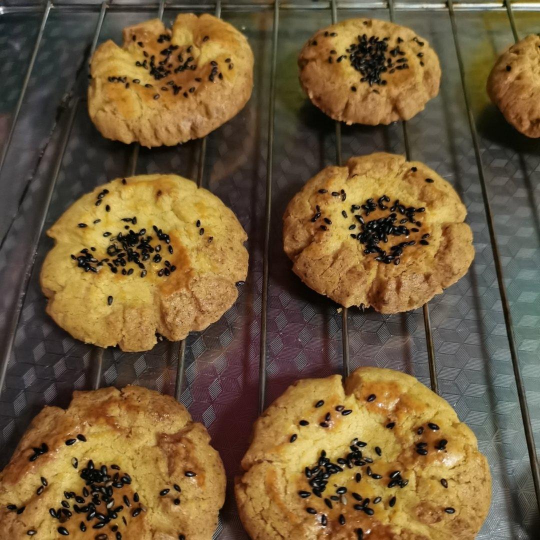 轻轻一按就碎掉的原味桃酥（不输猪油版）