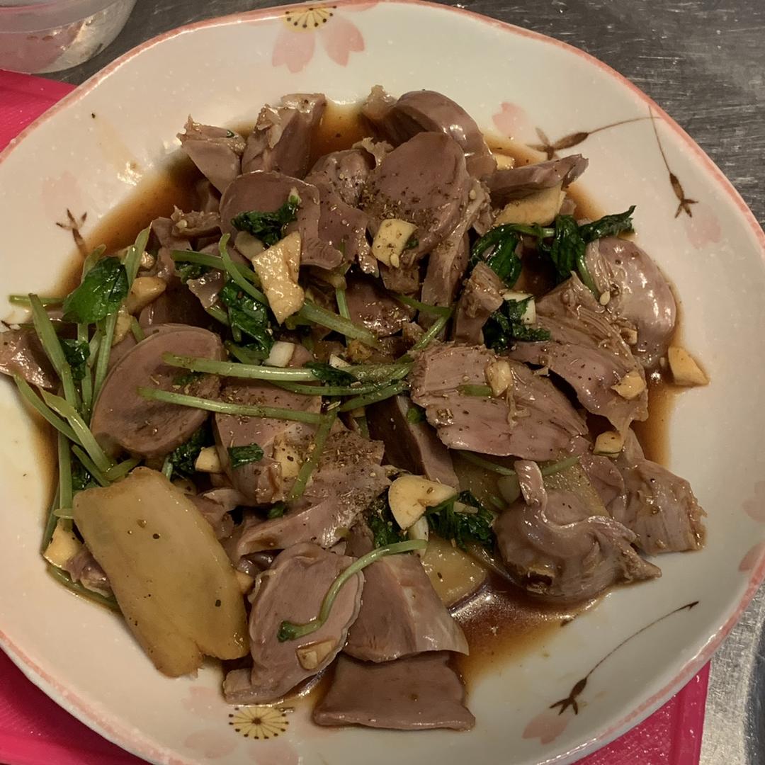 一只没饭吃的留学生做的凉拌鸡肾