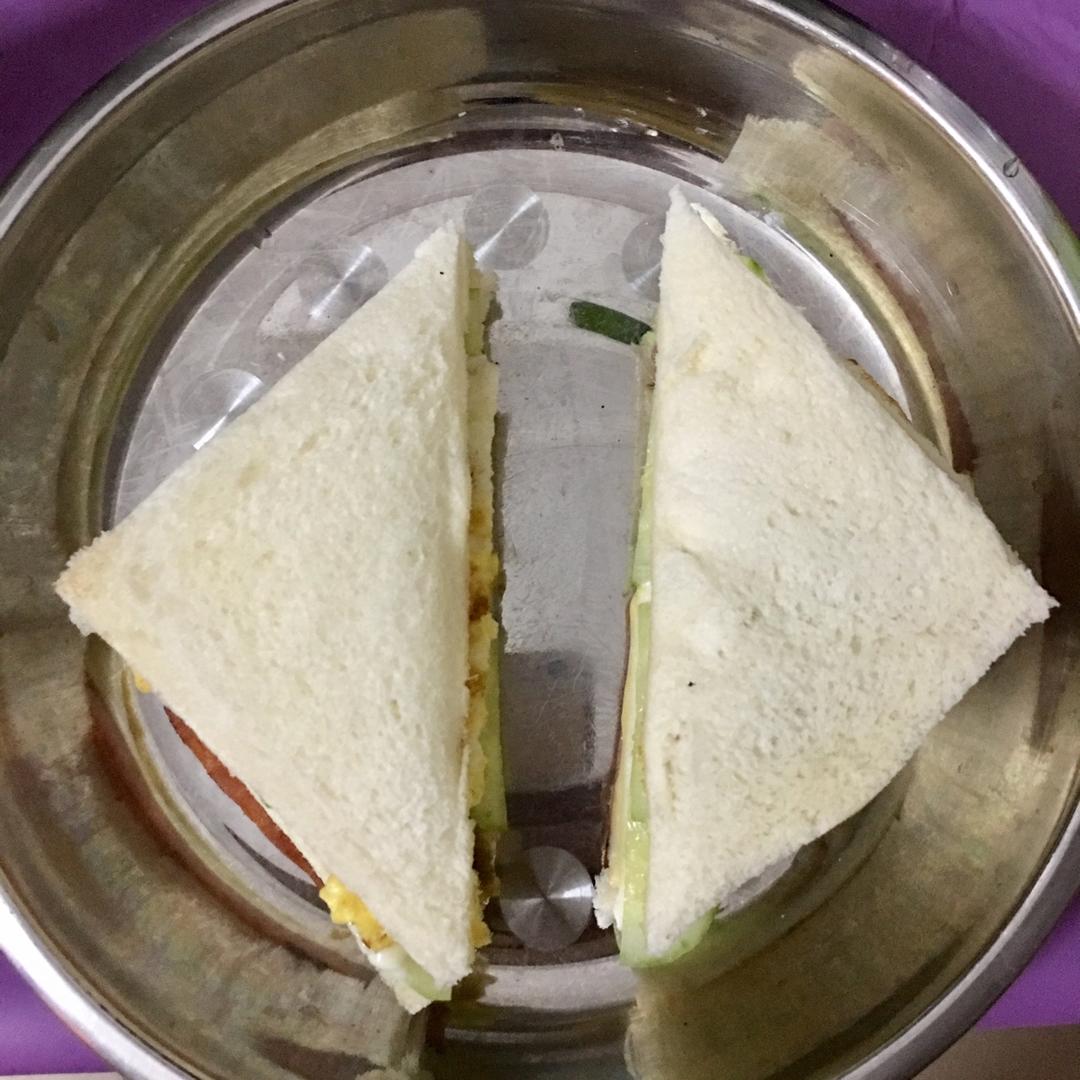 火腿芝士蛋三文治