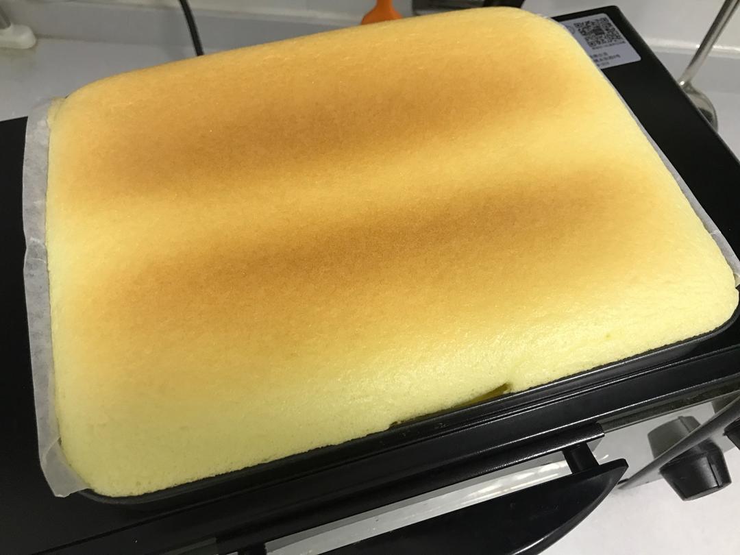 肉松戚风蛋糕卷